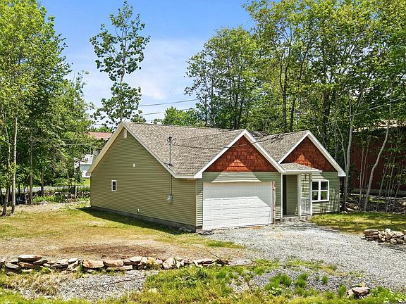 2nd image of 3111 Briarwood Dr