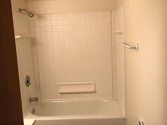 4th image of 1030 W Nickerson St APT 11