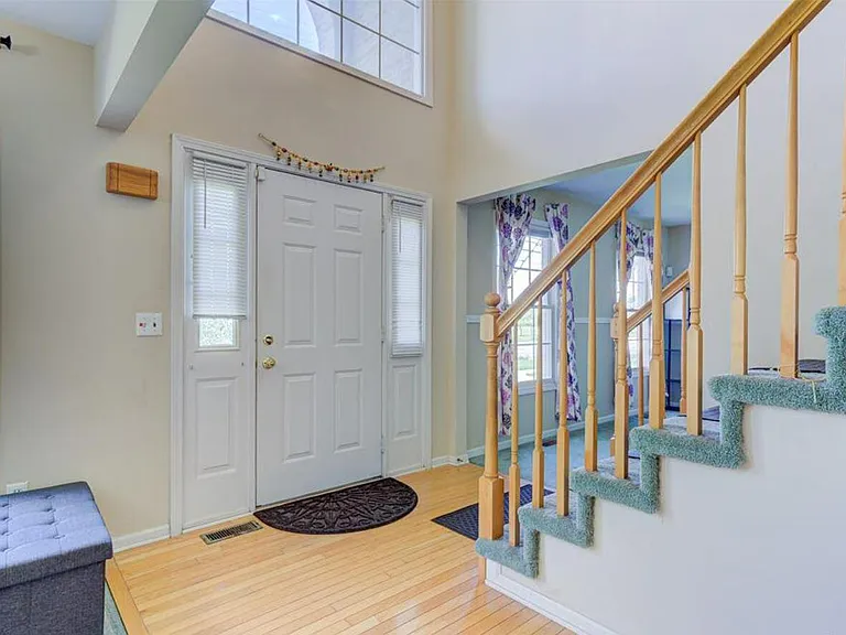 44741 Cherry Hill Rd — Photo 7
