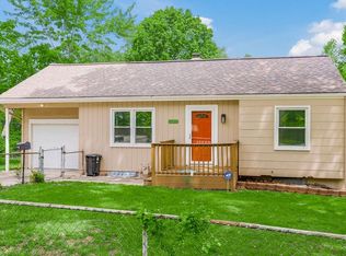 9700 E 67th Ter, Raytown, MO 64133