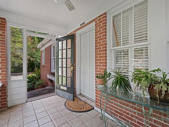 4th image of 3658 Boone Park Ave