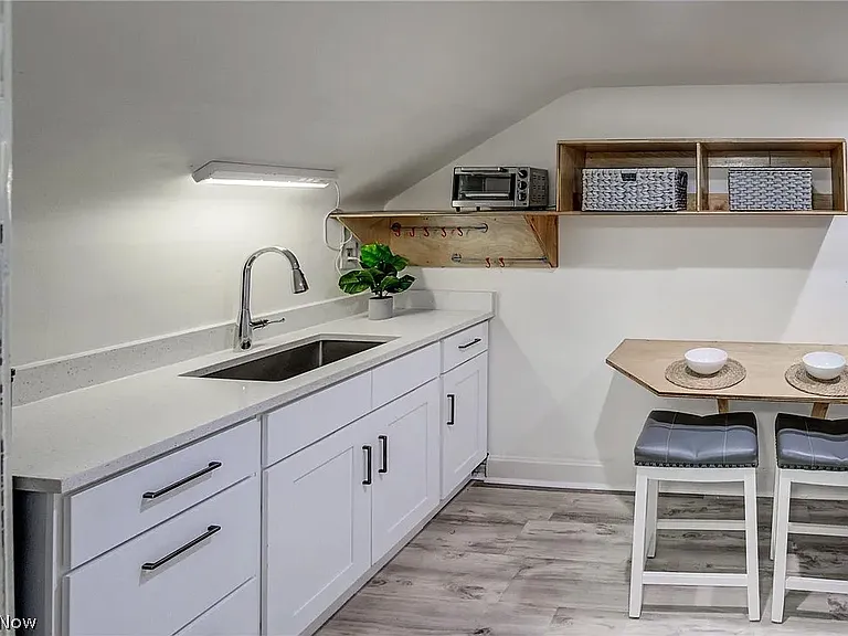 2245 Bellfield Ave #3 — Photo 5