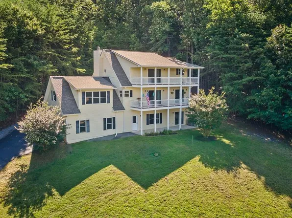 43 Brer Fox Ridge Rd, Hiawassee, GA 30546