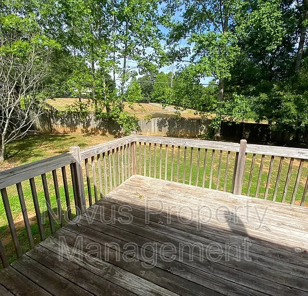 51 Connie Dr — Photo 10