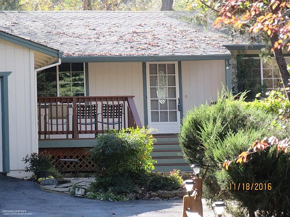 2nd image of 11032 Fisher Ct