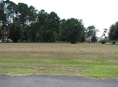 4th image of 2943 North Court