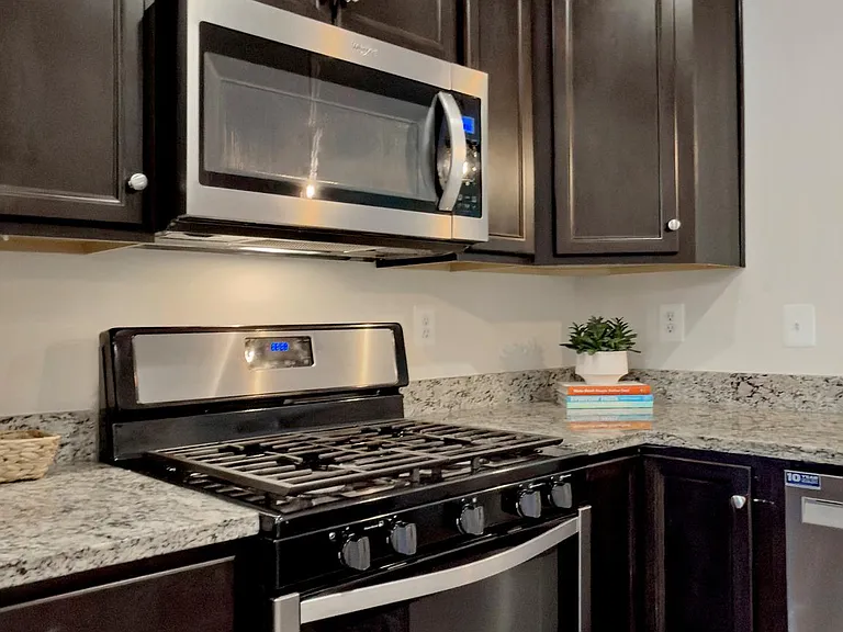 306 Buckeye Cir — Photo 20