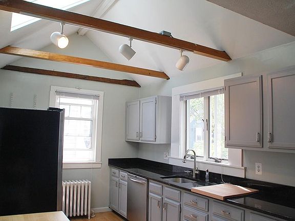 3rd image of 17 Lindsey St #17