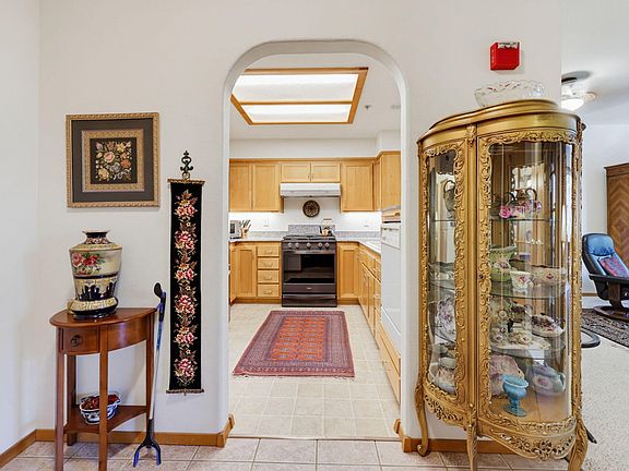 4th image of 965 Golden Aspen Pl