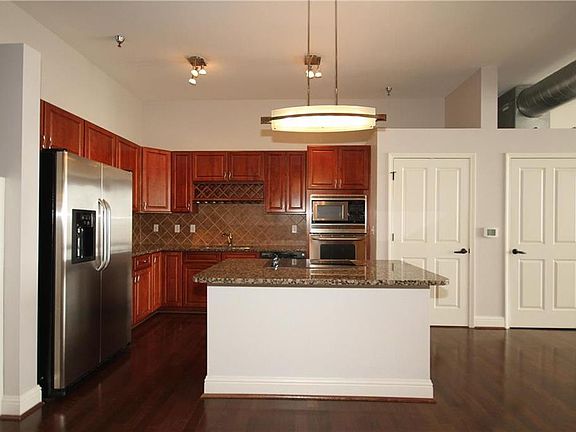2nd image of 612 Central 403 St #403