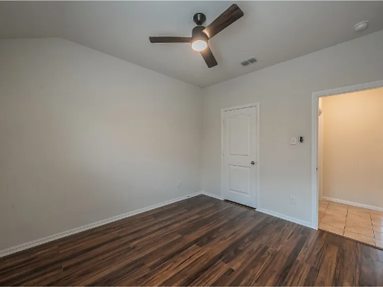 7325 Wavecrest Way — Photo 29