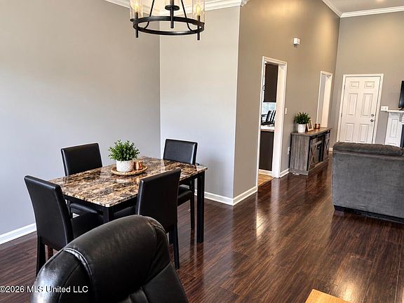 5th image of 314 French Rd