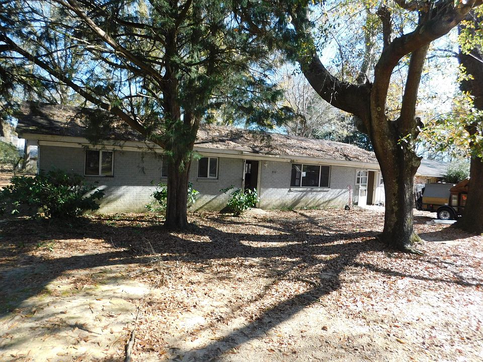 1st image of 1714 Magnolia Dr