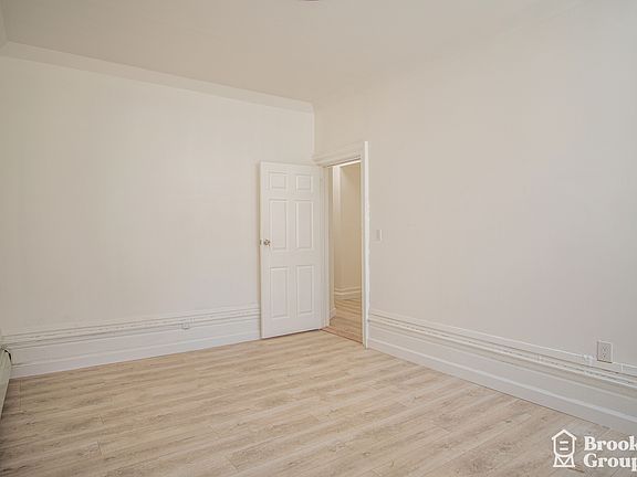 4th image of 1814 Church Ave #2