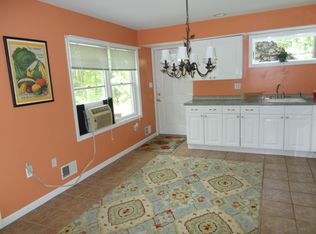 25 Brier Rd, Whitehouse Station, NJ 08889