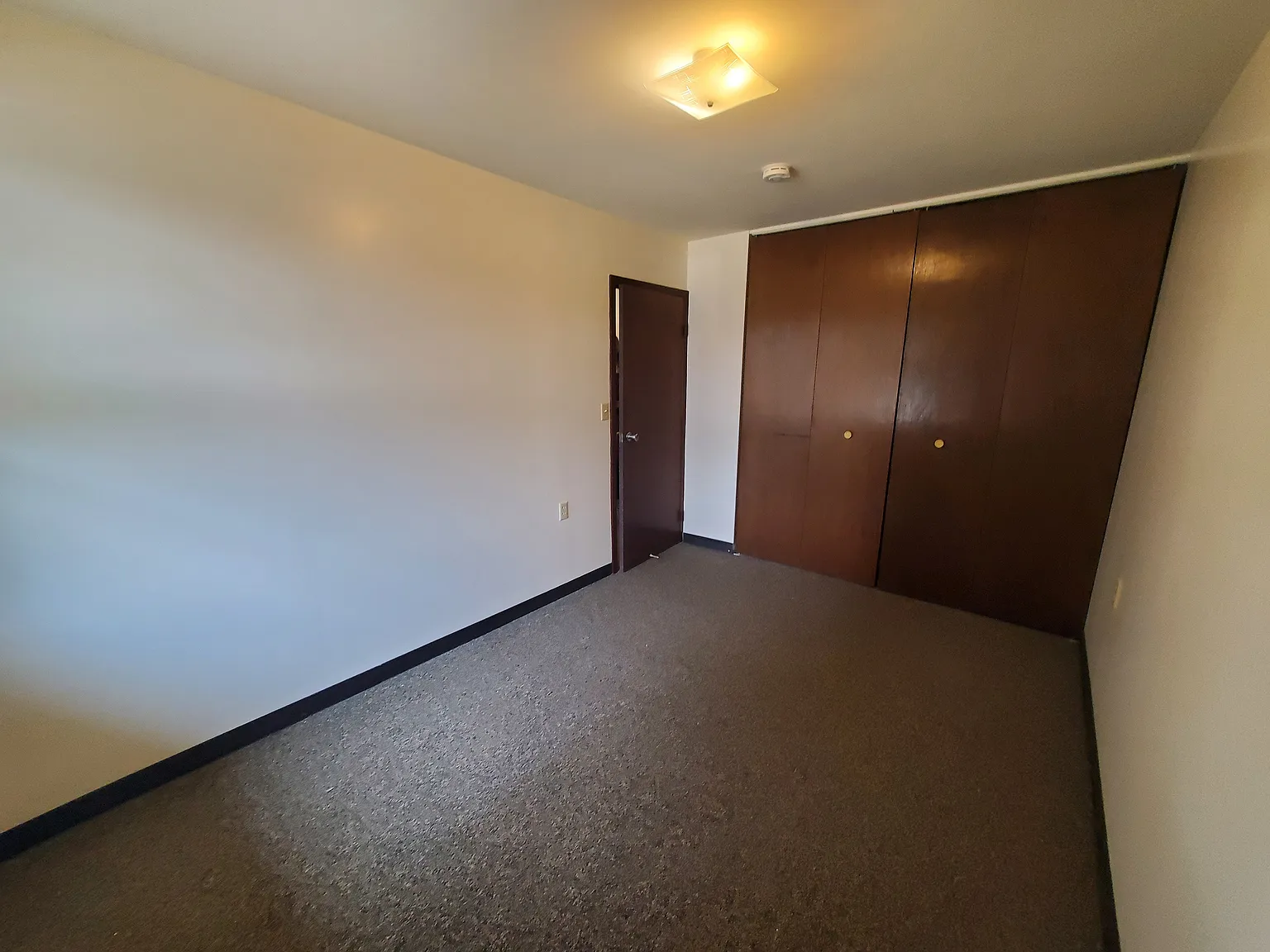 2 bed, 500 sqft, $500 — Photo 3
