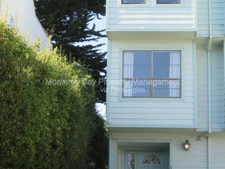 363 Spencer St #1 — Photo 1