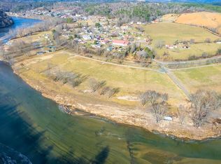 130 Ferry Xing, Fries, VA 24330