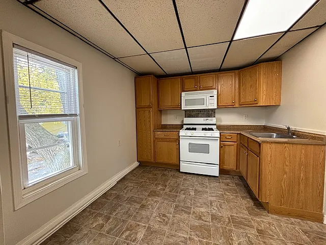 703 Fremont Ave NW #2S — Photo 8