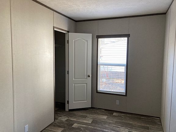 3rd image of 2575 W Martin Luther King Blvd #N04