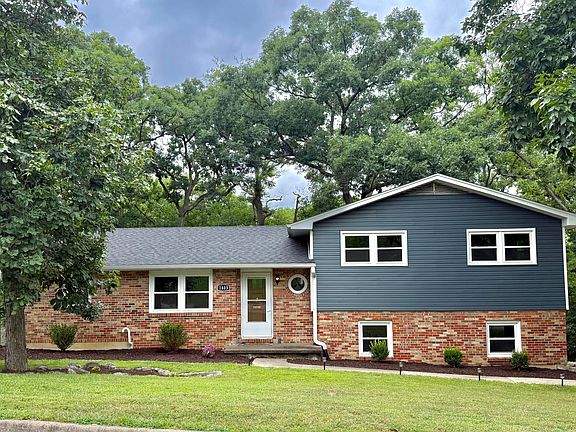 2nd image of 1403 Ridgemont Ct