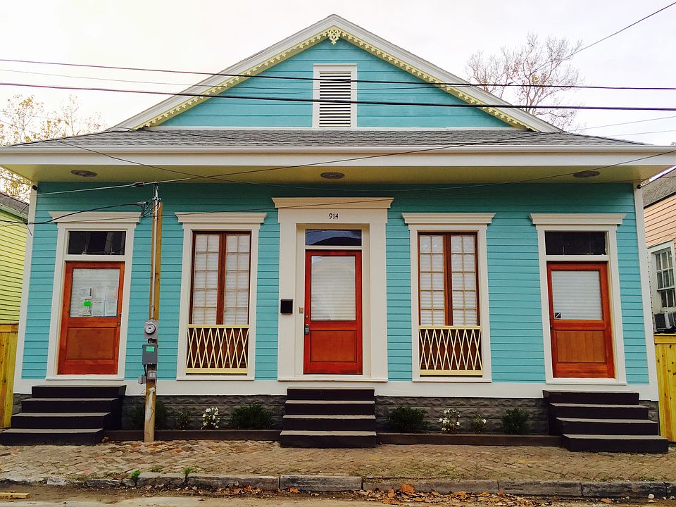 1st image of 914 Montegut St