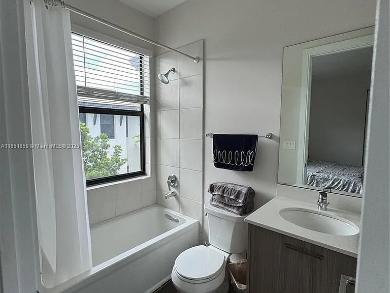 8283 NW 47th Ln #8283 — Photo 5