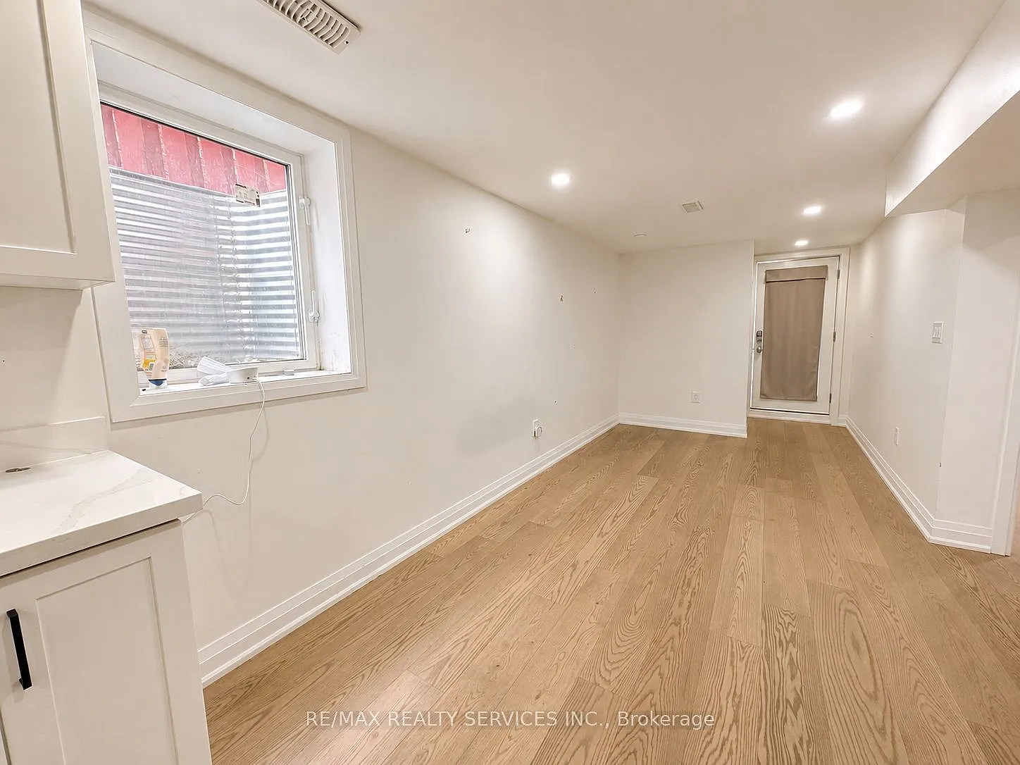 2 bed, $1,700 — Photo 4
