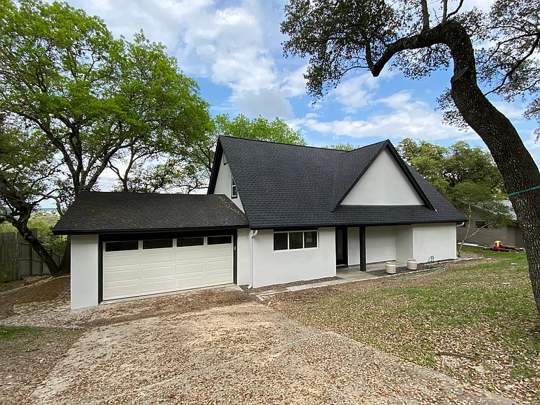 2318 Matador Cir — Photo 1