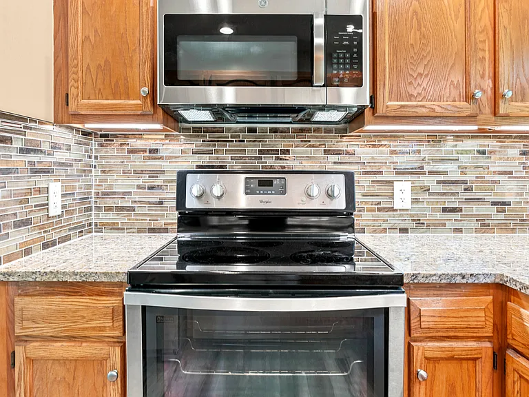 4967 Blue Mountain Rd — Photo 33
