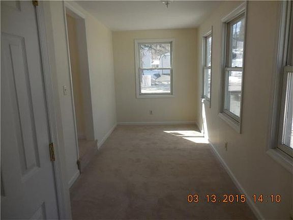 5th image of 51 Lawnwood Ave