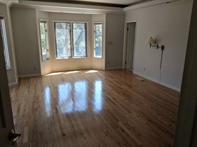 26872 Almaden Ct, Los Altos, CA