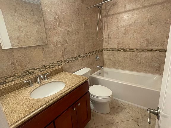2nd image of 191 Jefferson Ave Floor 2