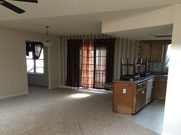 5th image of 449 Hutoha Dr