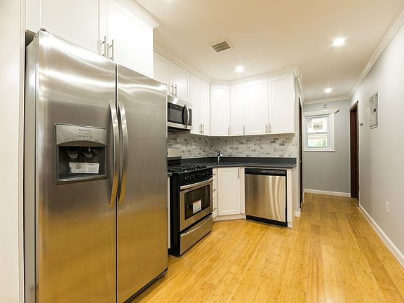 2nd image of 8609 102nd Ave