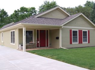 1606 Burlington Ave, Lisle, IL 60532