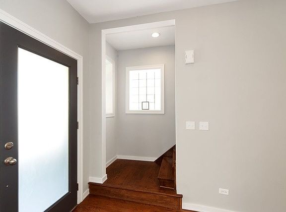 3rd image of 3267 W Cortland St