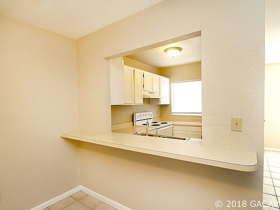 5th image of 4007 SW 26th Ter Unit 4007-C