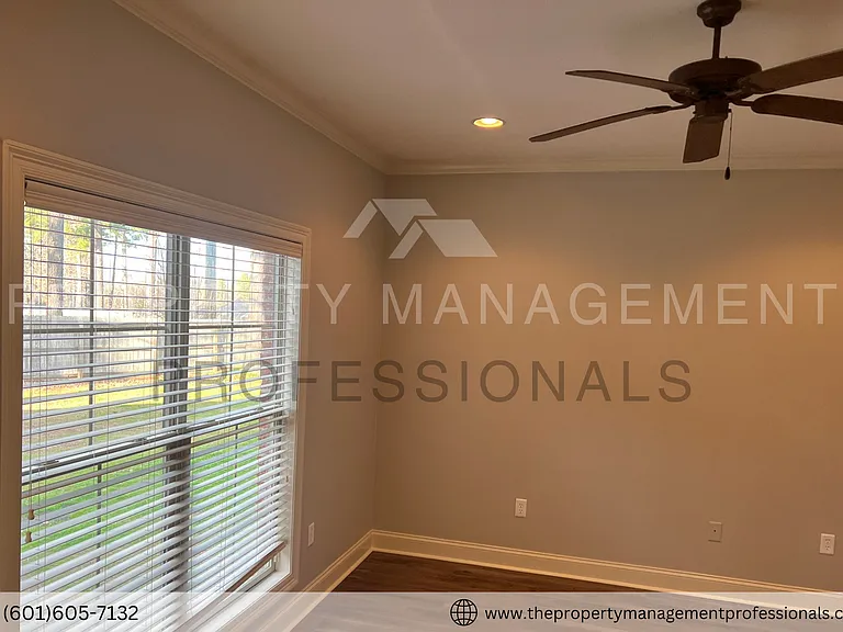 116 Cedar Green Dr — Photo 26