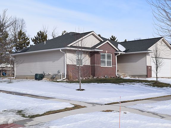 2nd image of 460 Mary Jo Ave