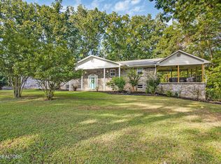 155 Edgewood Heights Ln, Powell, TN 37849