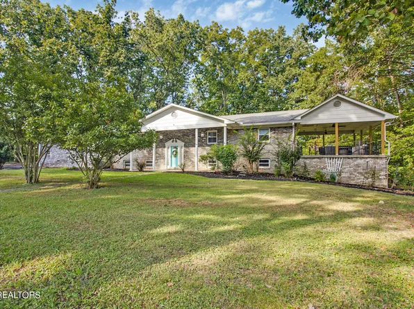 155 Edgewood Heights Ln, Powell, TN 37849