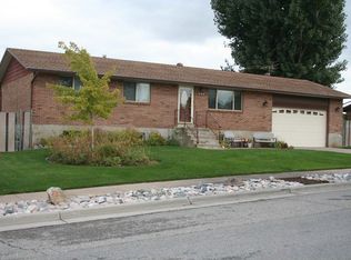 1248 W 2050 N, Clinton, UT 84015