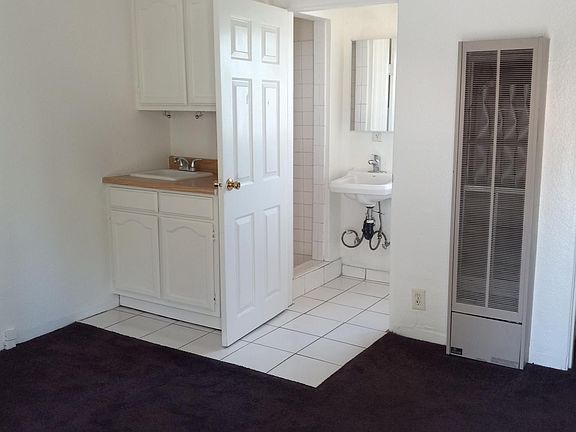 4th image of 1437 W Holt Ave #8