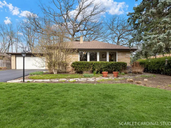 9 Notre Dame Dr, Naperville, IL 60540