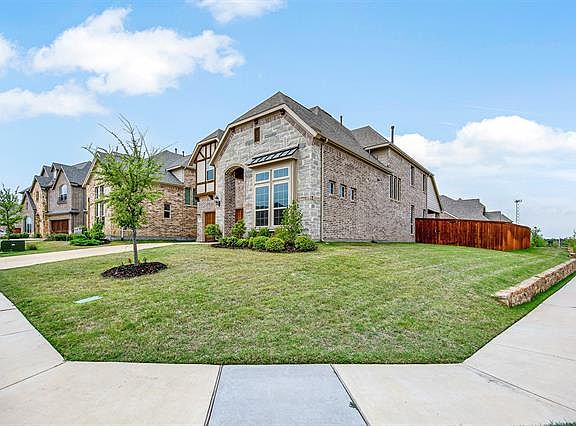 2nd image of 1917 Monahan Dr