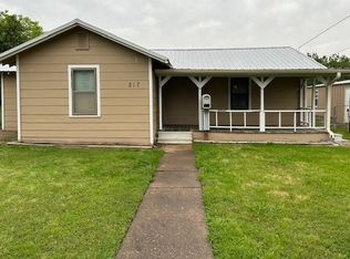 217 Glover St, Sulphur Springs, TX 75482