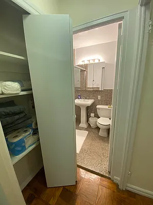 Rented by Olympia House Delaware LP | media 52