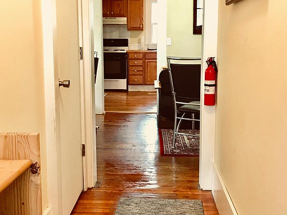 3rd image of 28 Waterbury St #A