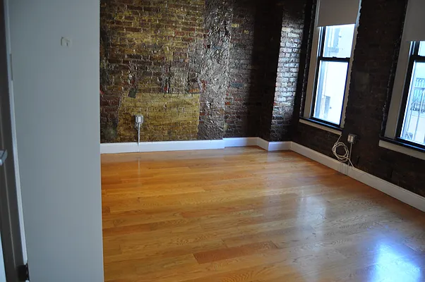 Rented by Sky Management | media 30